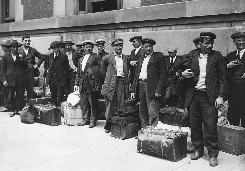 Italian emigrants, Italy Explained episode 1